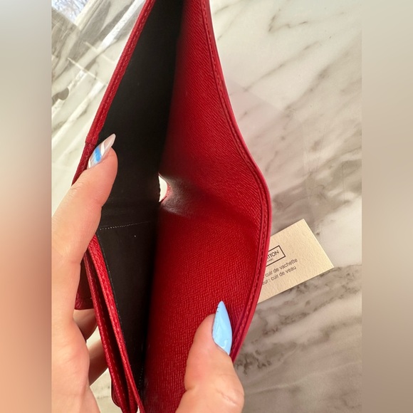 Louis Vuitton Epi Red Wallet - Picture 4 of 15
